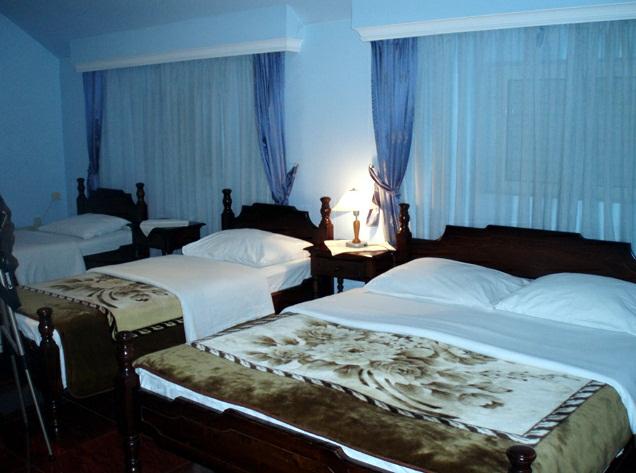 Hotel Evropa Podgorica Quarto foto